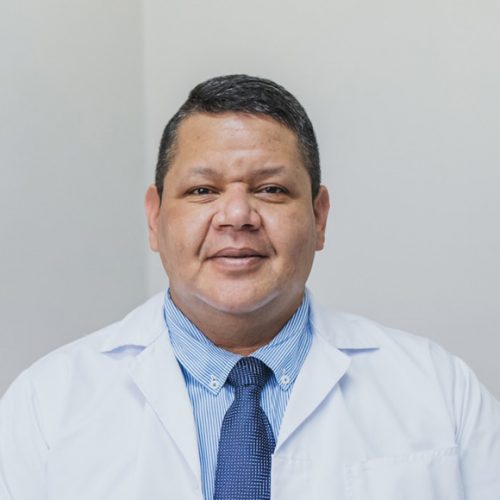 Dr. Manuel Arias